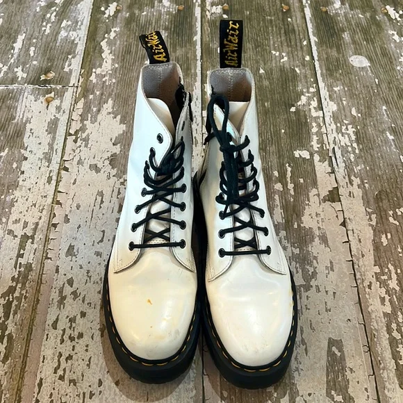 Dr. Martens | Shoes | Dr Martens White Jadon Leather 8 Hole  display picture 2